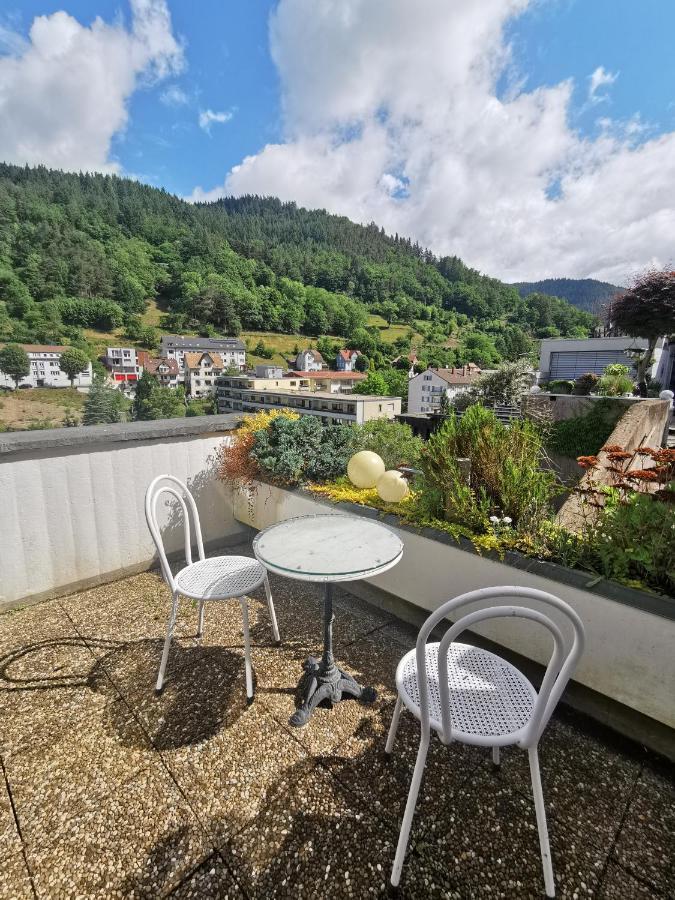 Terrassenwohnung Mit Toller Aussicht & Zentrumsnah Hornberg Extérieur photo